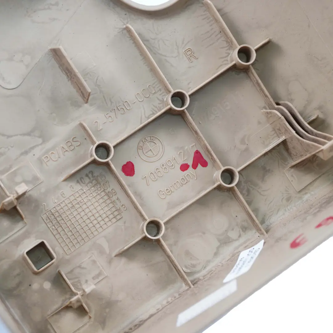 Sicherheitsgurte Abdeckung Hinten Rechts Beige für BMW E91 Touring mit Teilenummer 7068912 BMW E91 Touring Sicherheitsgurte Abdeckung Hinten Rechts Beige - SKU 7068912-1 - Teilenummer 7068912