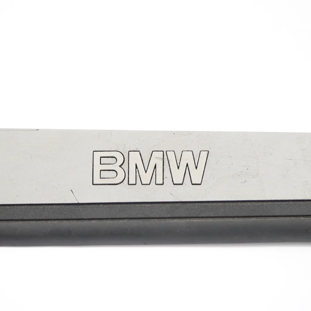 Listwa Progu Nakładka Próg Lewy do BMW Z4 E85 E86 E89 o numerze 7069121 BMW Z4 E85 E86 E89 Listwa Progu Nakładka Próg Lewy - SKU 7069121-2 - Numer Części 7069121