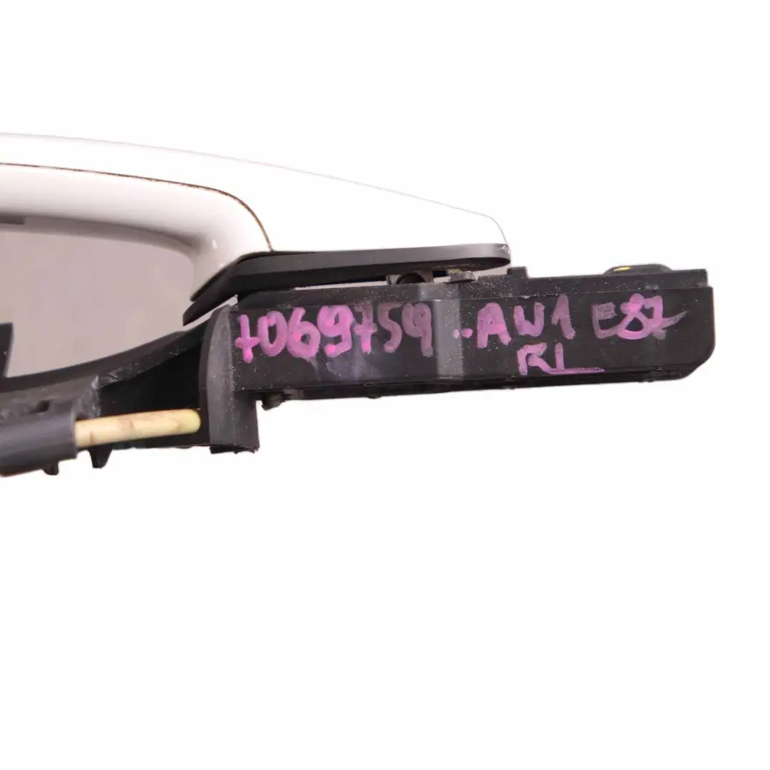 BMW E87 Asidero Puerta Trasera Izquierda Alpinweiss Blanco Alpino - 300 - SKU 7069759-AW1 - Número de pieza 7069759