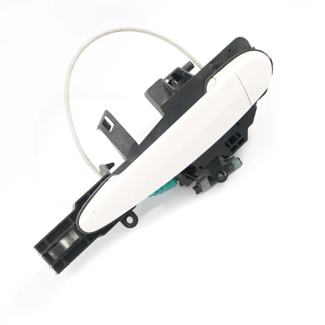 Poignée Porte Arrière Gauche Alpinweiss Alpine White - 300 pour BMW E87 à propos du numéro de pièce 7069759 BMW E87 Poignée Porte Arrière Gauche Alpinweiss Alpine White - 300 - SKU 7069759-AW3 - Numéro de pièce 7069759