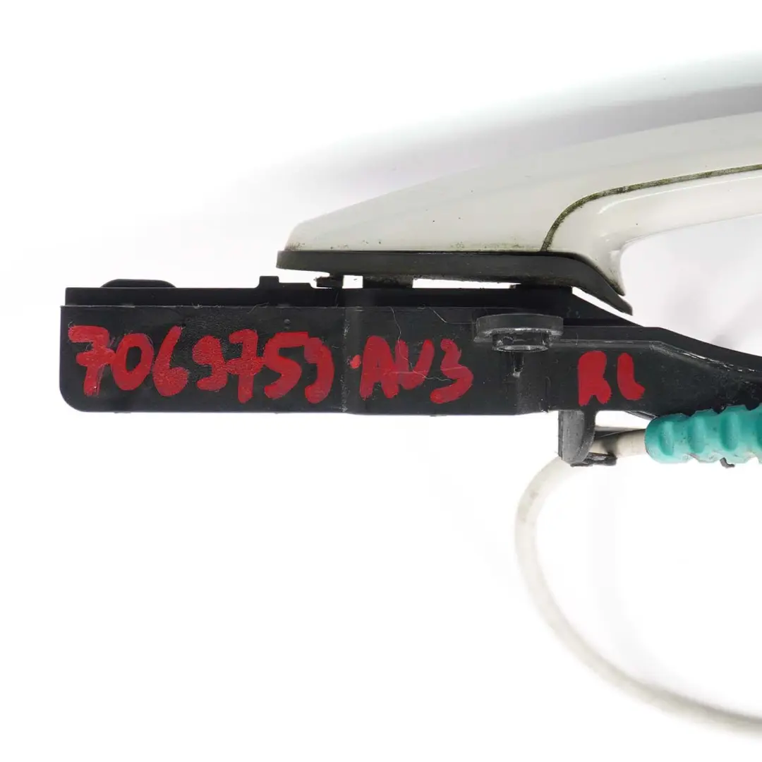 Handle BMW E87 Grab Door Left N/S Alpinweiss Alpine White - 300 to Rear with Part number 7069759 Rear Handle BMW E87 Grab Door Left N/S Alpinweiss Alpine White - 300 - SKU 7069759-AW3 - Part number 7069759