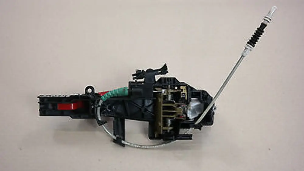 Asidero trasero izquierdo completo Japanrot Rojo para BMW E87 E87N LCI con número de pieza 51210392545 51227069759 BMW E87 E87N LCI Asidero trasero izquierdo completo Japanrot Rojo - SKU 7069759-JR - Número de pieza 51210392545 51227069759