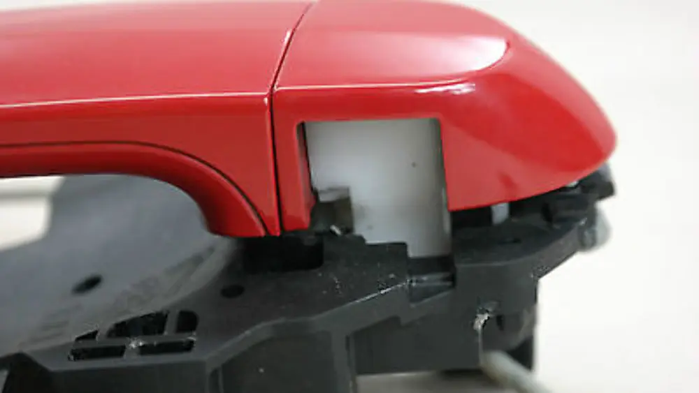 Klamka lewa japanrot tył tylna do BMW E87 o numerze 51210392545 51227069759 BMW E87 Klamka lewa japanrot tył tylna - SKU 7069759-JR - Numer Części 51210392545 51227069759