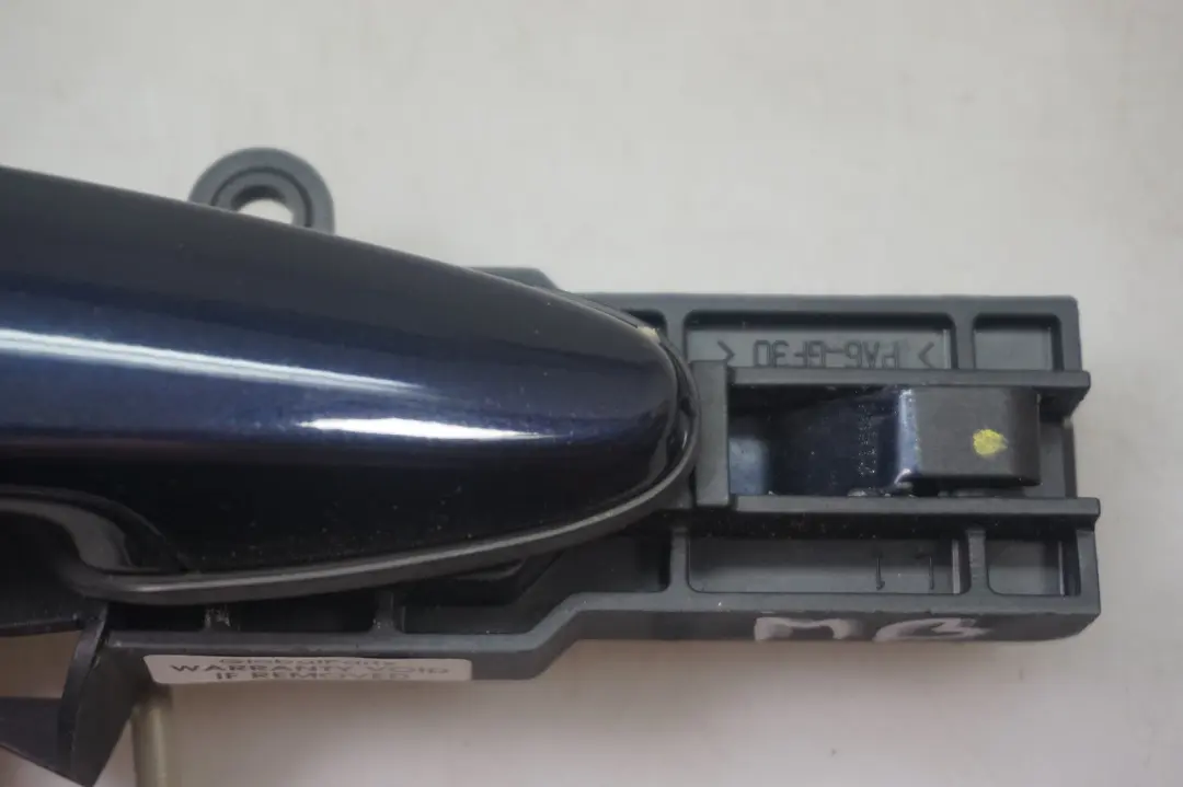 Complete Rear Left Door Grab Handle Monacoblau Blue A35 to BMW E87 with Part number 7069759 BMW E87 Complete Rear Left Door Grab Handle Monacoblau Blue A35 - SKU 7069759-MB - Part number 7069759