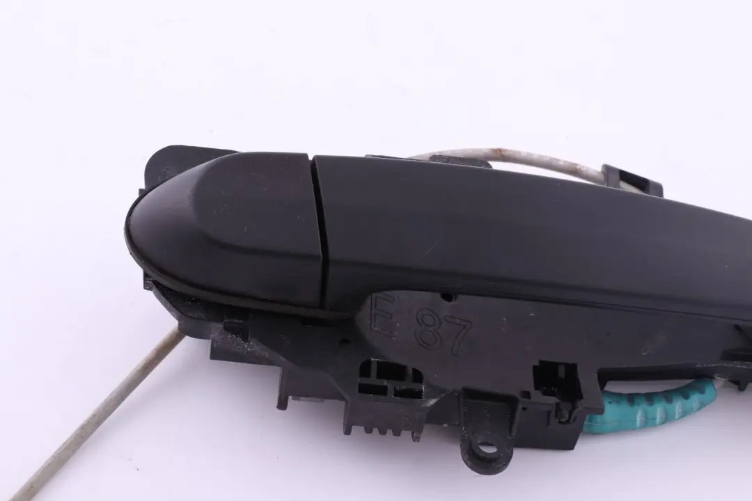 Poignée de Main Complète Arrière Droite Apprêtée pour BMW E87 E87N LCI à propos du numéro de pièce 7069759 BMW E87 E87N LCI Poignée de Main Complète Arrière Droite Apprêtée - SKU 7069759-PRIM2 - Numéro de pièce 7069759