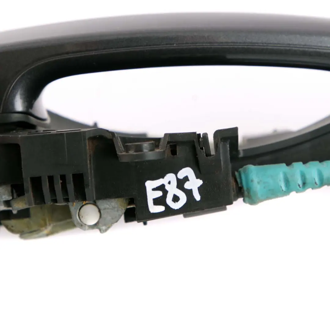 BMW 1 4 E87 Poignée arrière droite complète Sparkling Graphite A22 - SKU 7069759-SG4 - Numéro de pièce 7069759