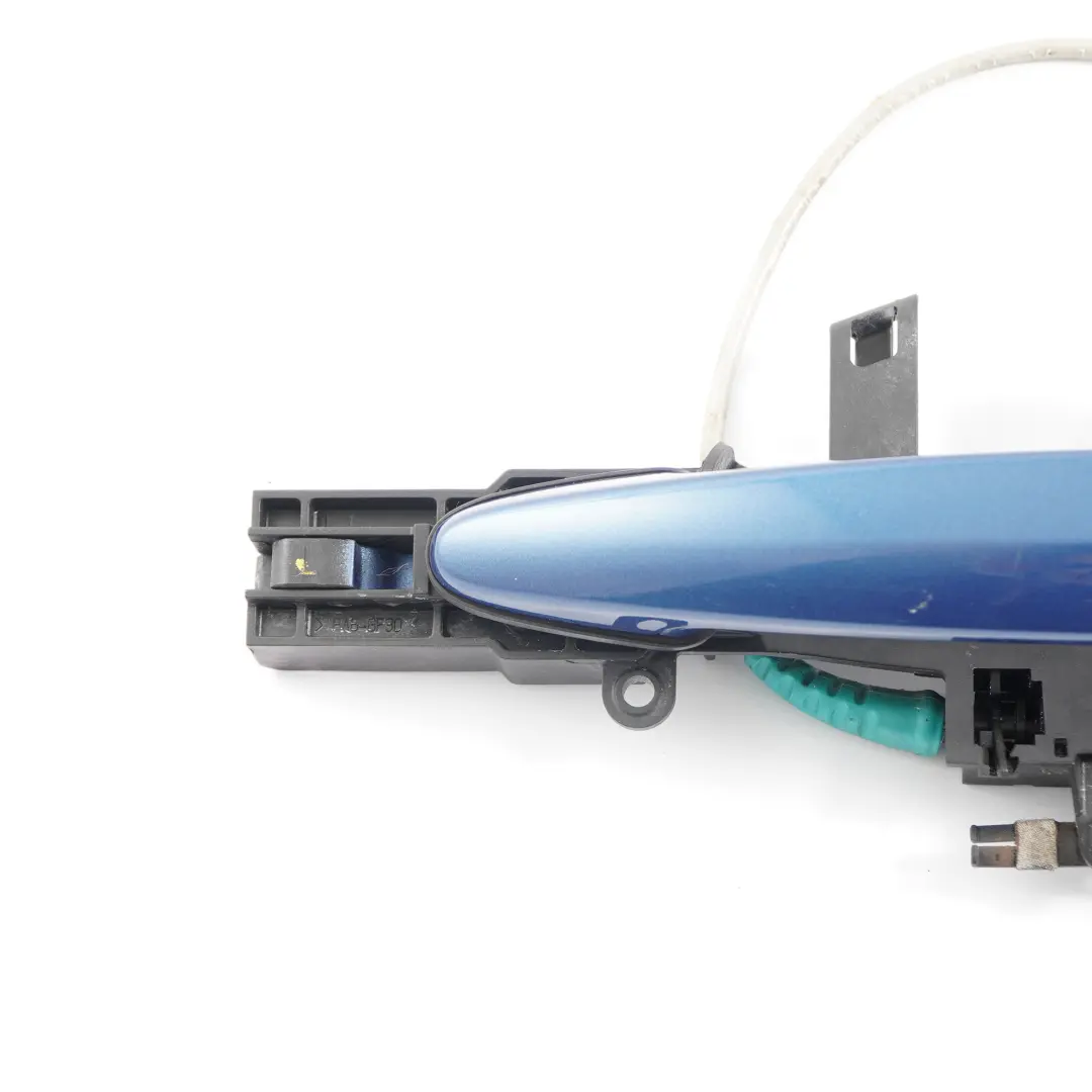 Asidero Completo Trasero Izquierdo Sydneyblau Azul - A19 para BMW E87 con número de pieza 7069759 BMW E87 Asidero Completo Trasero Izquierdo Sydneyblau Azul - A19 - SKU 7069759-SYD3 - Número de pieza 7069759