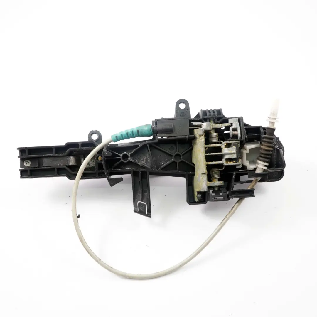 Completo Agarre Trasero Izquierdo Titansilber Tirador Puerta para BMW E87 4 con número de pieza 7069759 BMW E87 4 Completo Agarre Trasero Izquierdo Titansilber Tirador Puerta - SKU 7069759-TS4 - Número de pieza 7069759