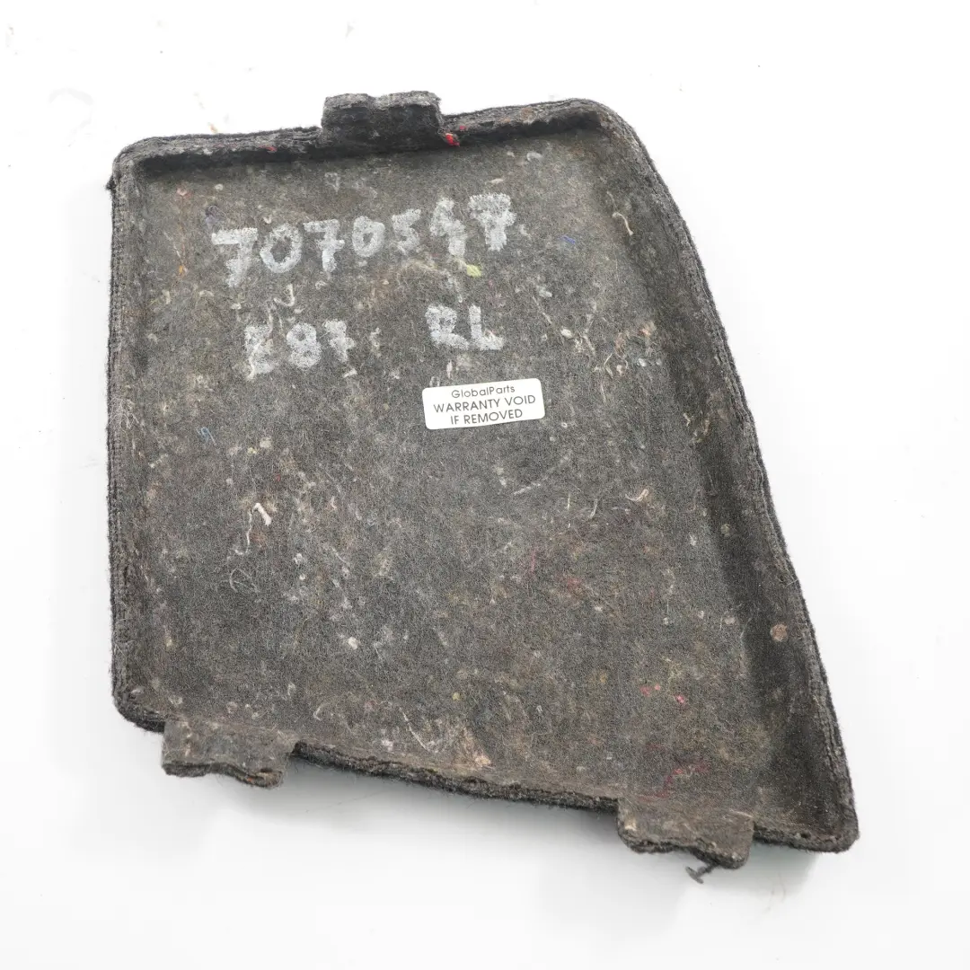 Cache Feu Arrière BMW E81 E87 Gauche Ampoule Capuchon Coffre Boot pour à propos du numéro de pièce 7070547 Cache Feu Arrière BMW E81 E87 Gauche Ampoule Capuchon Coffre Boot - SKU 7070547 - Numéro de pièce 7070547