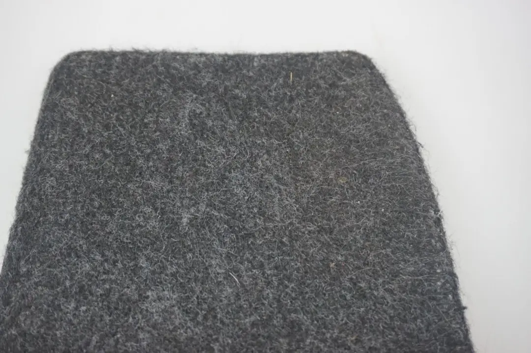 Abdeckung Heckleuchte rechts für BMW 1 er E81 E87 E87N LCI mit Teilenummer 7070548 BMW 1 er E81 E87 E87N LCI Abdeckung Heckleuchte rechts - SKU 7070548 - Teilenummer 7070548