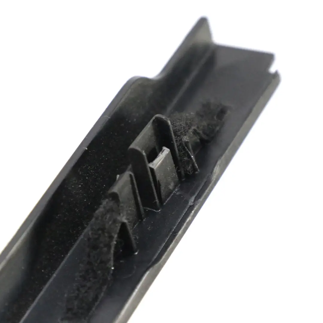 Front-Schiebedach-Panorama-Abdeckung Zierleiste für BMW F06 F13 E63 mit Teilenummer 7071131 BMW F06 F13 E63 Front-Schiebedach-Panorama-Abdeckung Zierleiste - SKU 7071131 - Teilenummer 7071131