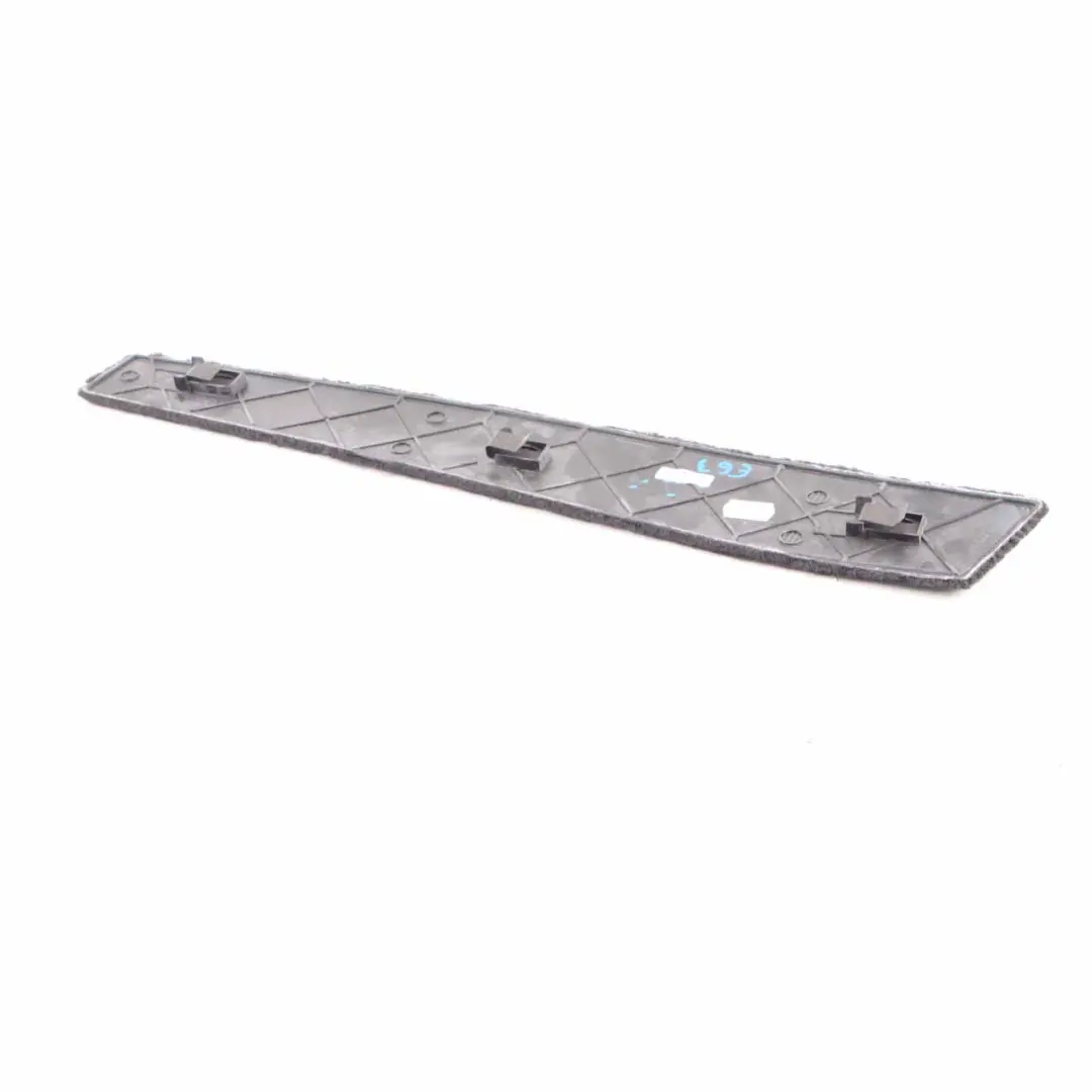 Panel Moldura Consola Central Trasera Derecha Negro para BMW E63 E64 con número de pieza 7072742 BMW E63 E64 Panel Moldura Consola Central Trasera Derecha Negro - SKU 7072742 - Número de pieza 7072742