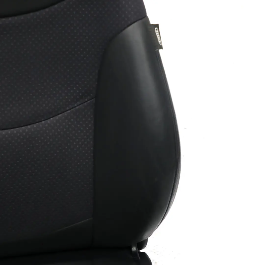 Fotel Sportowy Przedni Lewy Skóra Materiał Czarny do Mini Cooper R50 R53 o numerze 7073003 Mini Cooper R50 R53 Fotel Sportowy Przedni Lewy Skóra Materiał Czarny - SKU 7073003 - Numer Części 7073003