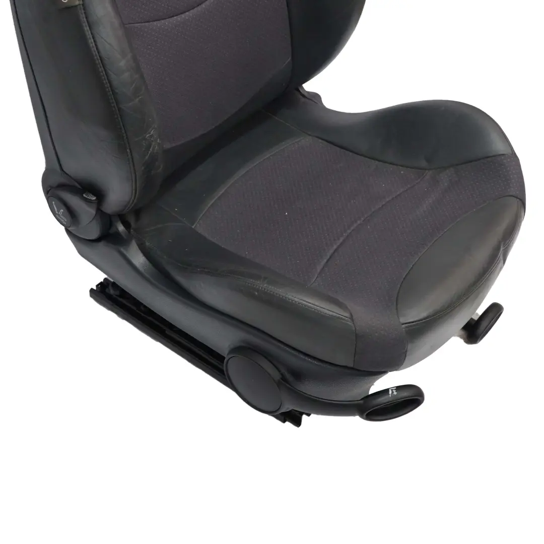 Sedile anteriore destro Sport in tessuto / pelle Satellite per Mini Cooper R50 R53 con numero di parte 7073004 Mini Cooper R50 R53 Sedile anteriore destro Sport in tessuto / pelle Satellite - SKU 7073004 - Numero di parte 7073004