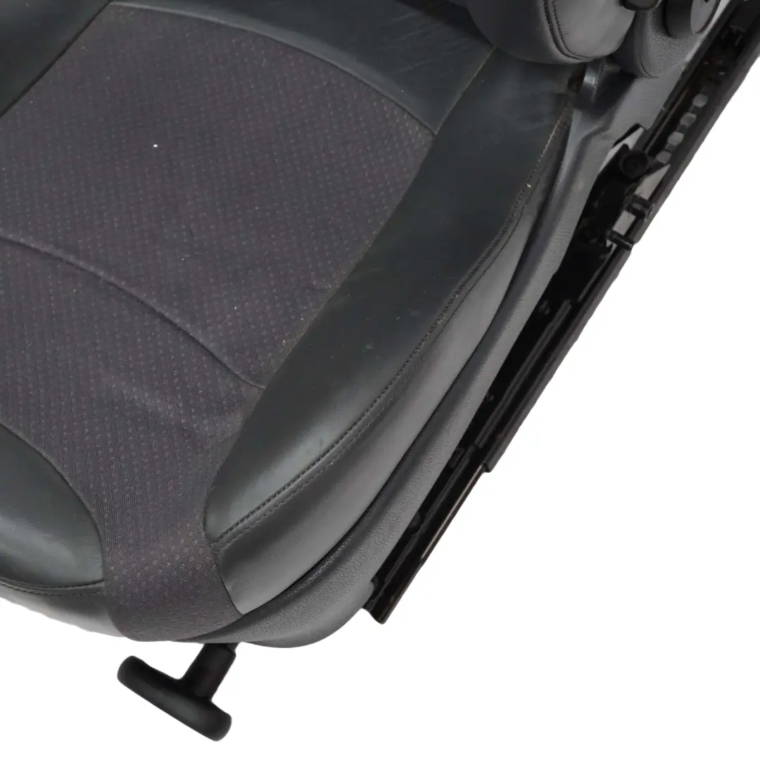 ?Mini Cooper R50 R53 Delantero Derecho O / S Sport Tela / Cuero Asiento Sat?lite para con número de pieza 7073004 ?Mini Cooper R50 R53 Delantero Derecho O / S Sport Tela / Cuero Asiento Sat?lite - SKU 7073004 - Número de pieza 7073004
