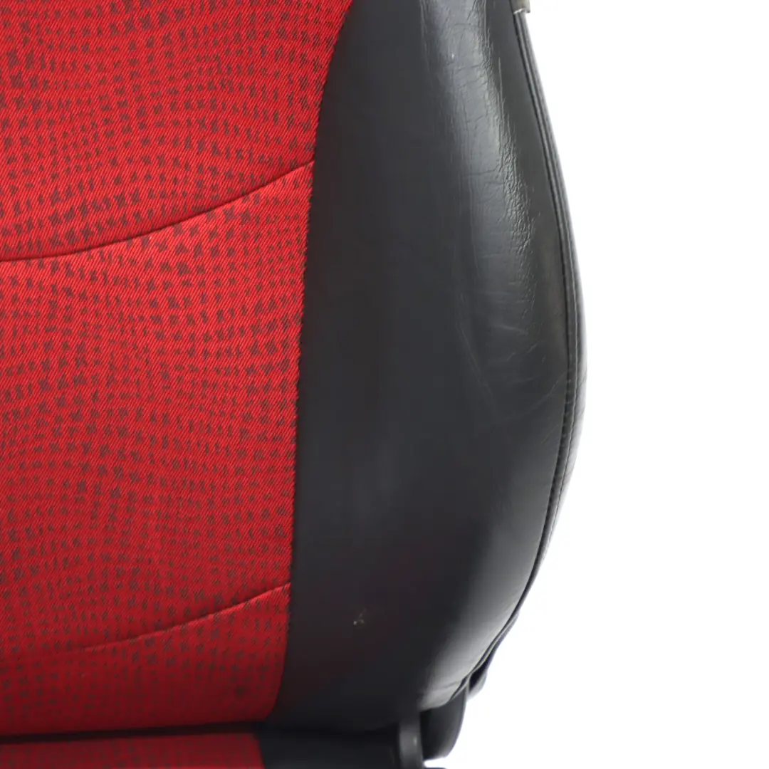 Siège Avant Gauche Sport Tissu/Cuir Rouge Kaleido pour Mini Cooper One R50 à propos du numéro de pièce 7073011 Mini Cooper One R50 Siège Avant Gauche Sport Tissu/Cuir Rouge Kaleido - SKU 7073011 - Numéro de pièce 7073011