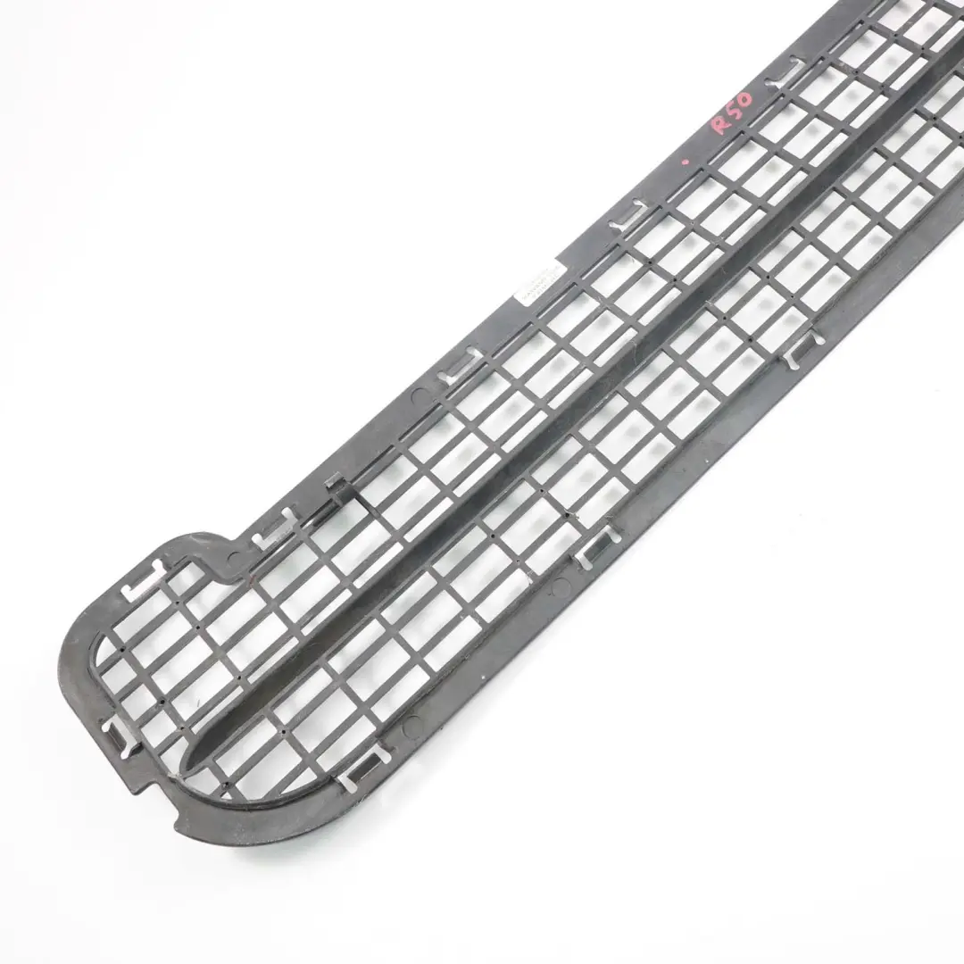 W17 Grille Choc Receveur Avant pour Mini Cooper R50 R52 One D à propos du numéro de pièce 7074230 Mini Cooper R50 R52 One D W17 Grille Choc Receveur Avant - SKU 7074230 - Numéro de pièce 7074230