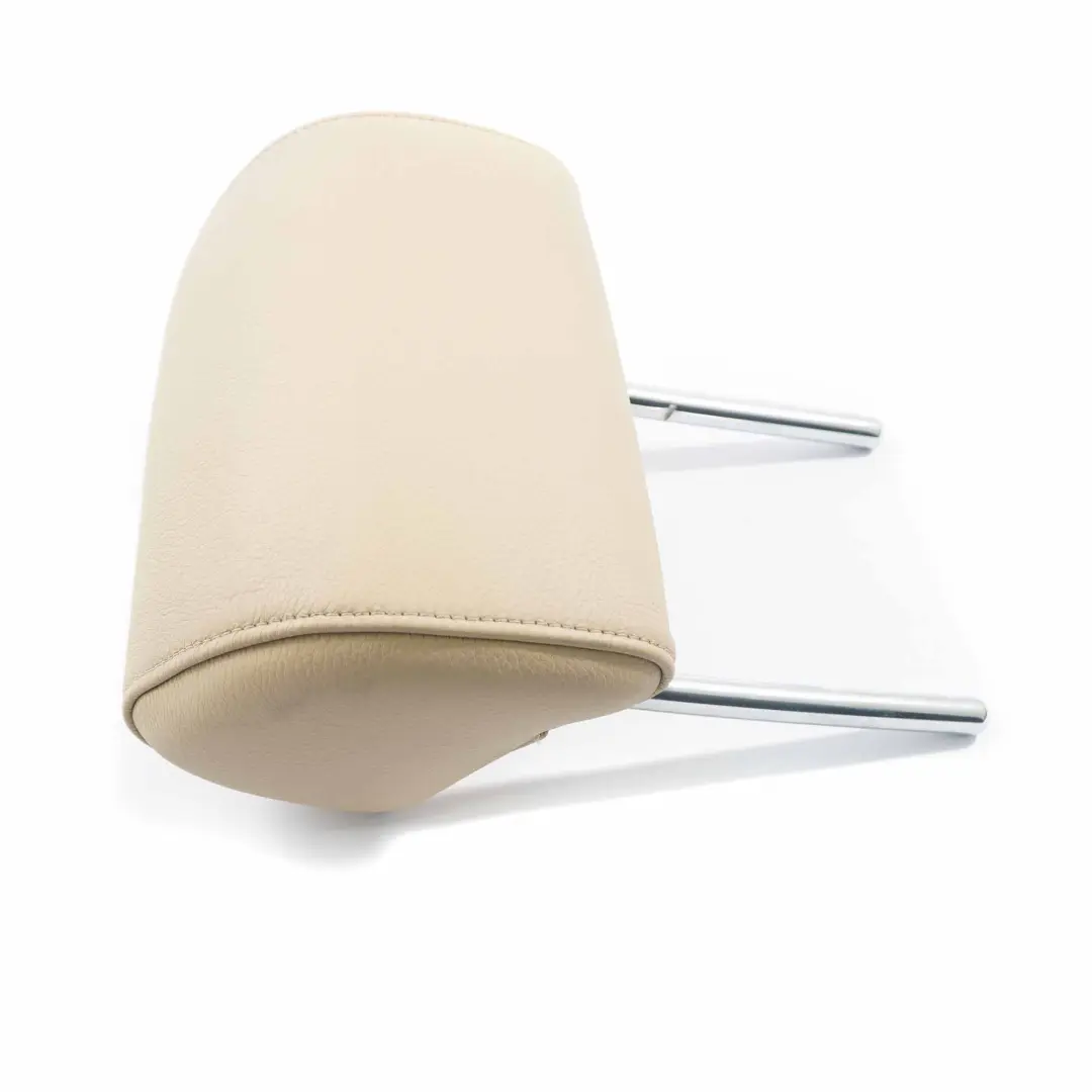 Sedile Posteriore Poggiatesta Sinistro Destro Pelle Dakota Beige per BMW E60 E61 con numero di parte 7074567 BMW E60 E61 Sedile Posteriore Poggiatesta Sinistro Destro Pelle Dakota Beige - SKU 7074567 - Numero di parte 7074567