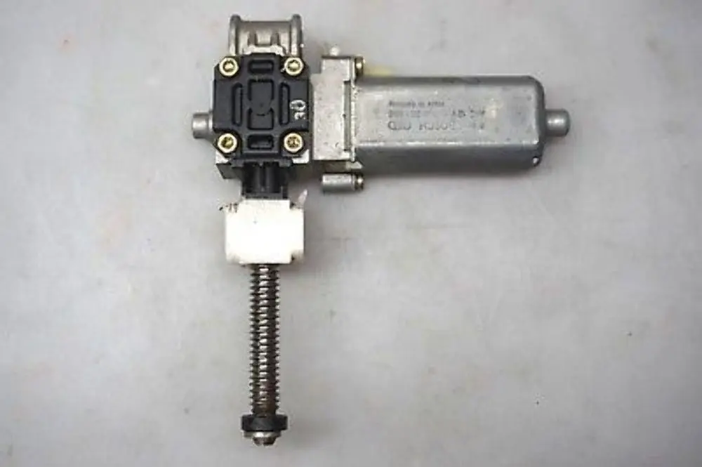 BMW 5 7 Series E60 E61 E65 E66 Motore Angolo Sedile Anteriore Sinistro - SKU 7075947-1 - Numero di parte 7075947