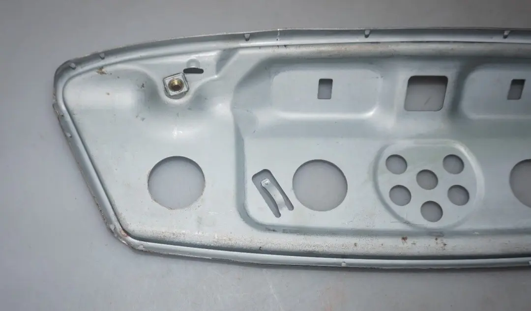 BMW 1 3 Reihe E60 E65 F10 F11 Trägerteil Sitz vorne 5210 - SKU 7075955 - Teilenummer 7075955