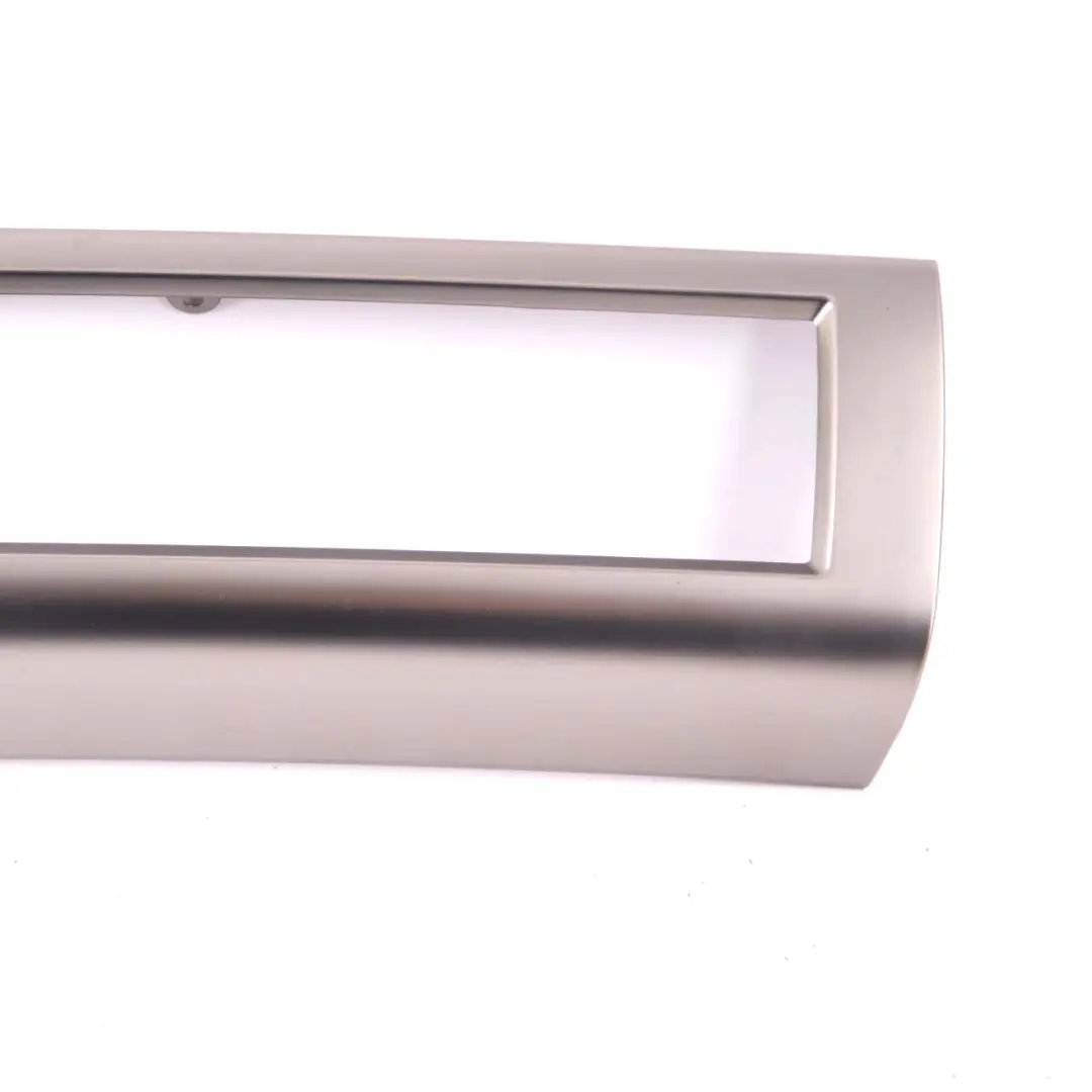 Dekorblende Frischluftgrill Mitte RUTHENIUM 7072758 für BMW 6 er E63 E64 mit Teilenummer 7076023 BMW 6 er E63 E64 Dekorblende Frischluftgrill Mitte RUTHENIUM 7072758 - SKU 7076023 - Teilenummer 7076023