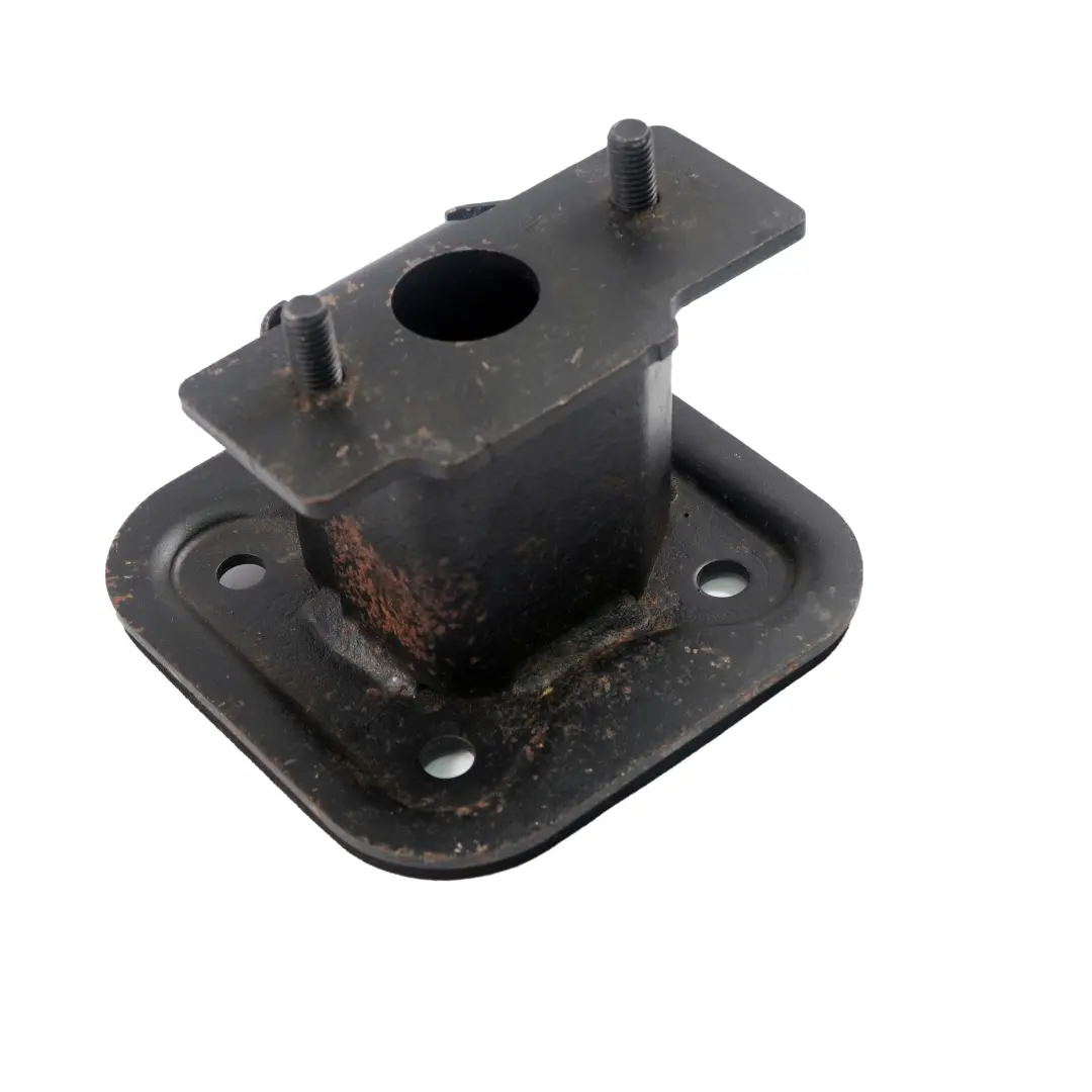 BMW E63 E64 Pare-chocs arriere deformation gauche support amortisseur - SKU 7076033 - Numéro de pièce 7076033