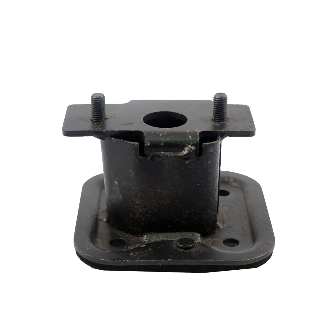 BMW E63 E64 Pare-chocs arriere deformation gauche support amortisseur - SKU 7076033 - Numéro de pièce 7076033