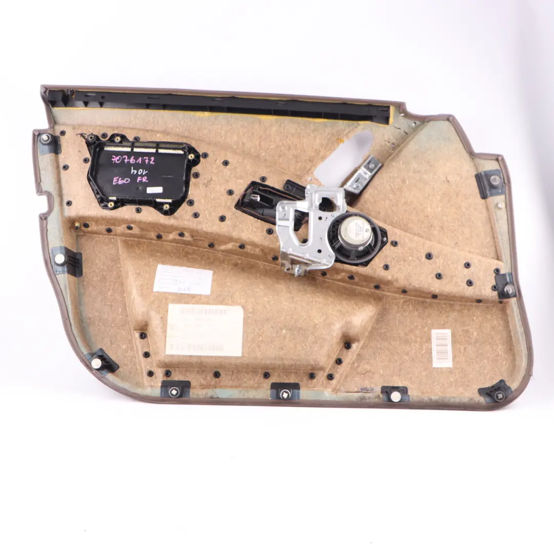 Scheda Porta Anteriore Destra Porta Pannello Interno Pelle Marrone per BMW E60 con numero di parte 7076172 BMW E60 Scheda Porta Anteriore Destra Porta Pannello Interno Pelle Marrone - SKU 7076172 - Numero di parte 7076172