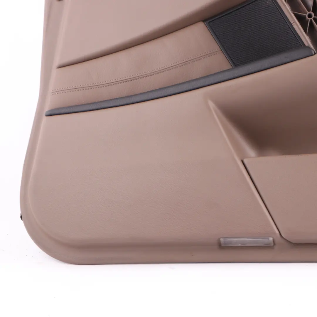 Panel Interior Puerta Delantera Derecha Cuero Marrón para BMW E60 con número de pieza 7076172 BMW E60 Panel Interior Puerta Delantera Derecha Cuero Marrón - SKU 7076172 - Número de pieza 7076172