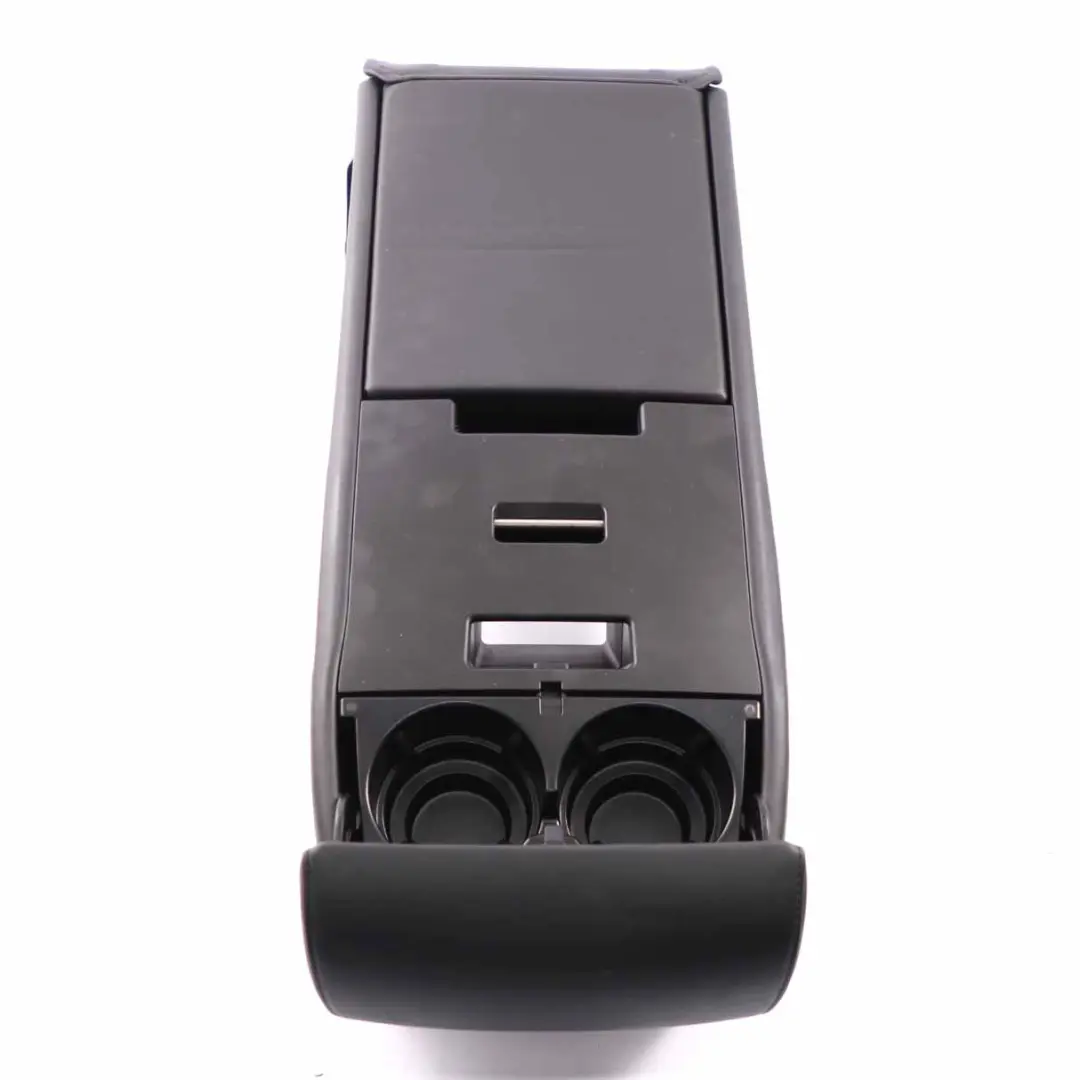 Dos du siège central Tablette Porte-gobelets Cuir noir Nappa pour BMW E60 à propos du numéro de pièce 7076553 BMW E60 Dos du siège central Tablette Porte-gobelets Cuir noir Nappa - SKU 7076553 - Numéro de pièce 7076553