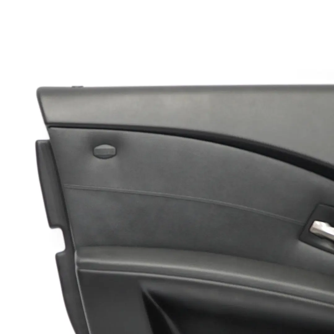 Pannello Porta Davanti SX Nero Black per BMW E60 E61 con numero di parte 7076763 BMW E60 E61 Pannello Porta Davanti SX Nero Black - SKU 7076763 - Numero di parte 7076763