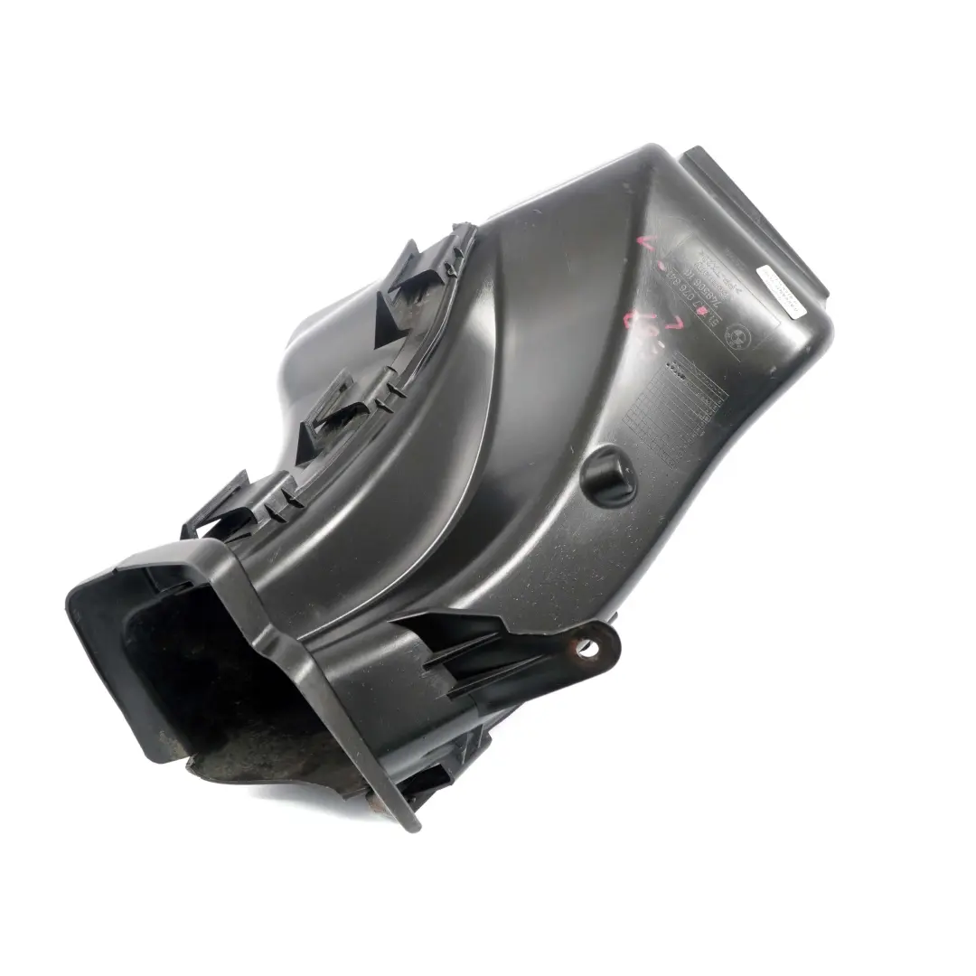 Front Bumper Left Brake Air Duct Cooling N/S to BMW 1 Series 1 E87 SE with Part number 7076841 BMW 1 Series 1 E87 SE Front Bumper Left Brake Air Duct Cooling N/S - SKU 7076841-1 - Part number 7076841