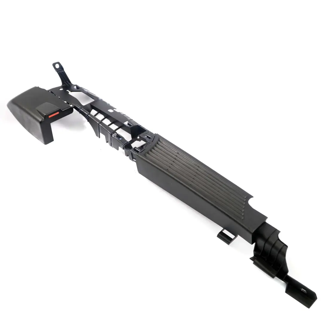 Embellecedor Maletero Touring Riel Derecho Exterior Negro para BMW E61 con número de pieza 7076854 BMW E61 Embellecedor Maletero Touring Riel Derecho Exterior Negro - SKU 7076854 - Número de pieza 7076854