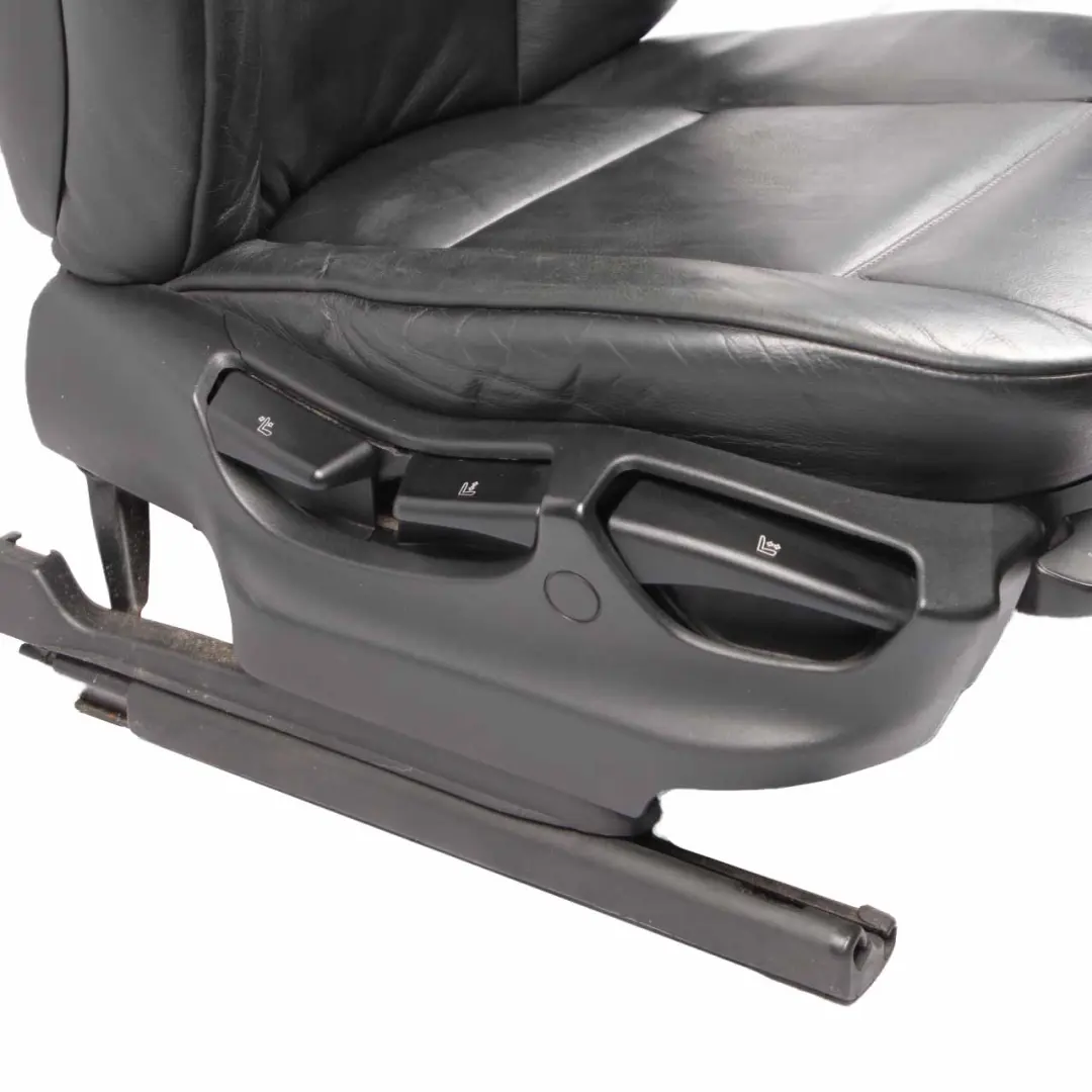 Front Seat BMW X5 E53 Black Leather Dakota Interior Right O/S to with Part number 7077553 Front Seat BMW X5 E53 Black Leather Dakota Interior Right O/S - SKU 7077553-4 - Part number 7077553