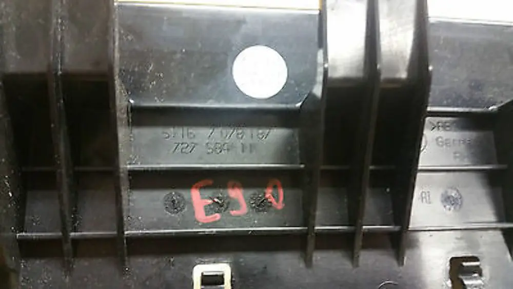 Carrier Bracket Glove Box to BMW 3 Series E90 E90N E91 E91N E92 E92N LCI with Part number 7078187 BMW 3 Series E90 E90N E91 E91N E92 E92N LCI Carrier Bracket Glove Box - SKU rhd-7078187-5 - Part number 7078187