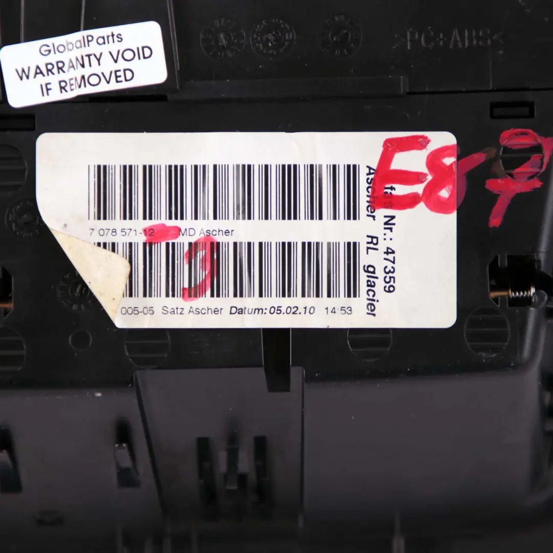 Posacenere Decor Console Centrale Argento Ghiaccio per BMW E87 con numero di parte 7078571 BMW E87 Posacenere Decor Console Centrale Argento Ghiaccio - SKU 7078571-3 - Numero di parte 7078571