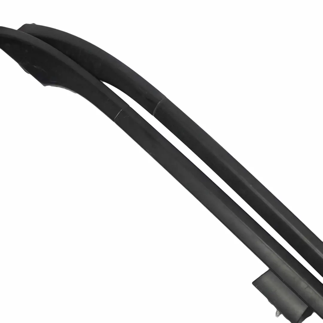 Relingi Dachowe Lewy Prawy Zestaw /7079946 do BMW E61 Touring o numerze 7079945 BMW E61 Touring Relingi Dachowe Lewy Prawy Zestaw /7079946 - SKU 70799457079946 - Numer Części 7079945