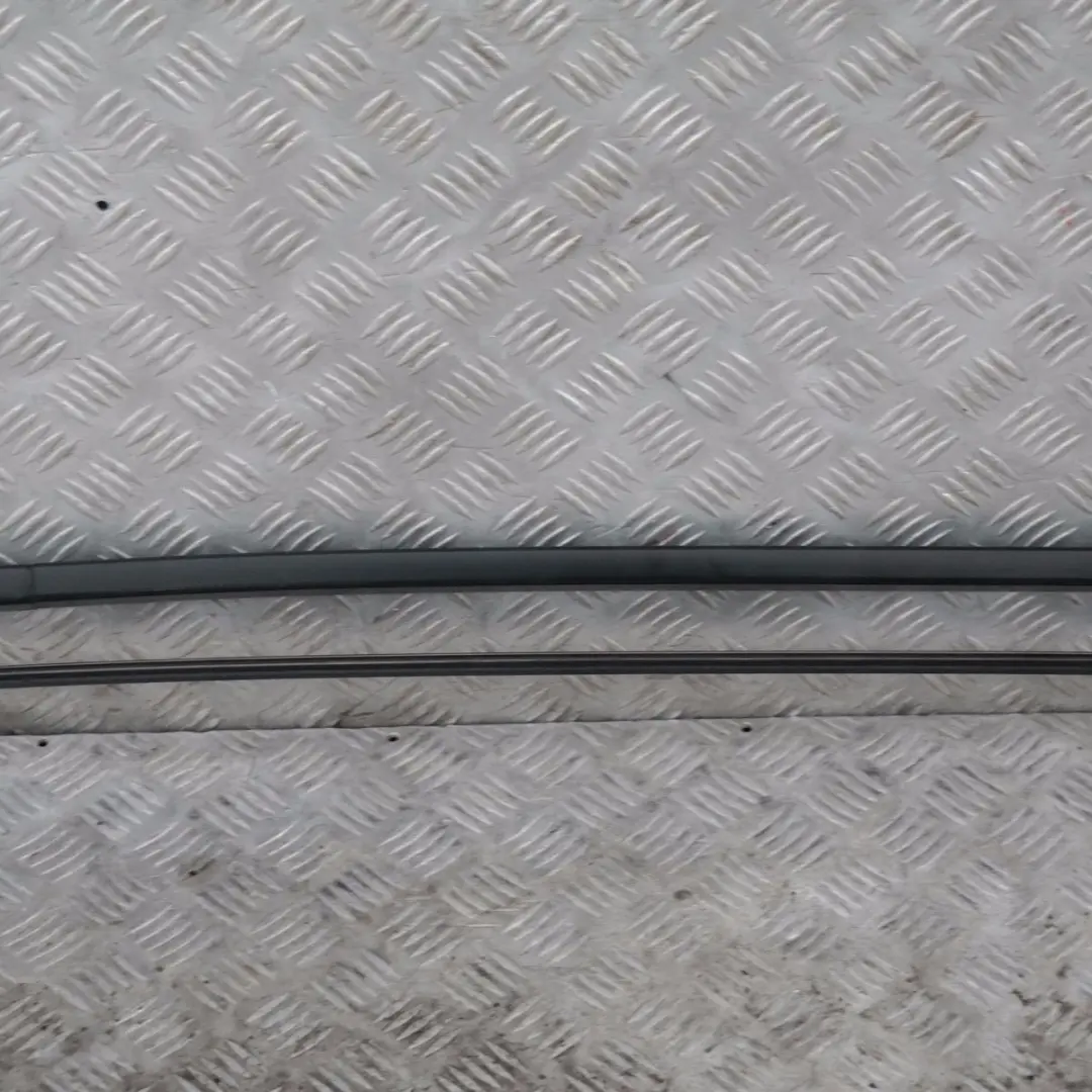 Roof Right O/S Railing Rail Moulding Amethystgrau Grey to BMW 5 Series E61 Touring with Part number 7079946 BMW 5 Series E61 Touring Roof Right O/S Railing Rail Moulding Amethystgrau Grey - SKU 7079946-AG - Part number 7079946