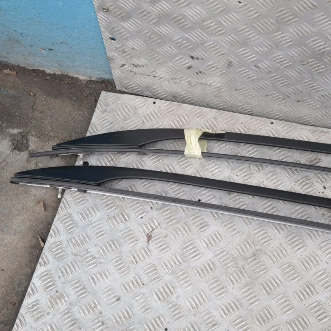 Satz Dachreling Reling Silver links rechts 7079945 für BMW 5 er E61 Touring mit Teilenummer 51137079946 BMW 5 er E61 Touring Satz Dachreling Reling Silver links rechts 7079945 - SKU 7079946 - Teilenummer 51137079946