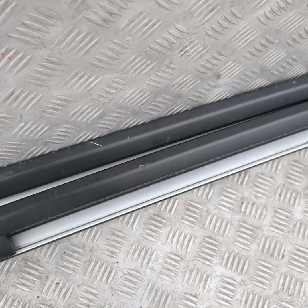 Set Roof Railing Rail Rack Bars Left Right O/N/S Silver to BMW 5 Series E61 Touring with Part number 51137079946 BMW 5 Series E61 Touring Set Roof Railing Rail Rack Bars Left Right O/N/S Silver - SKU 7079946 - Part number 51137079946