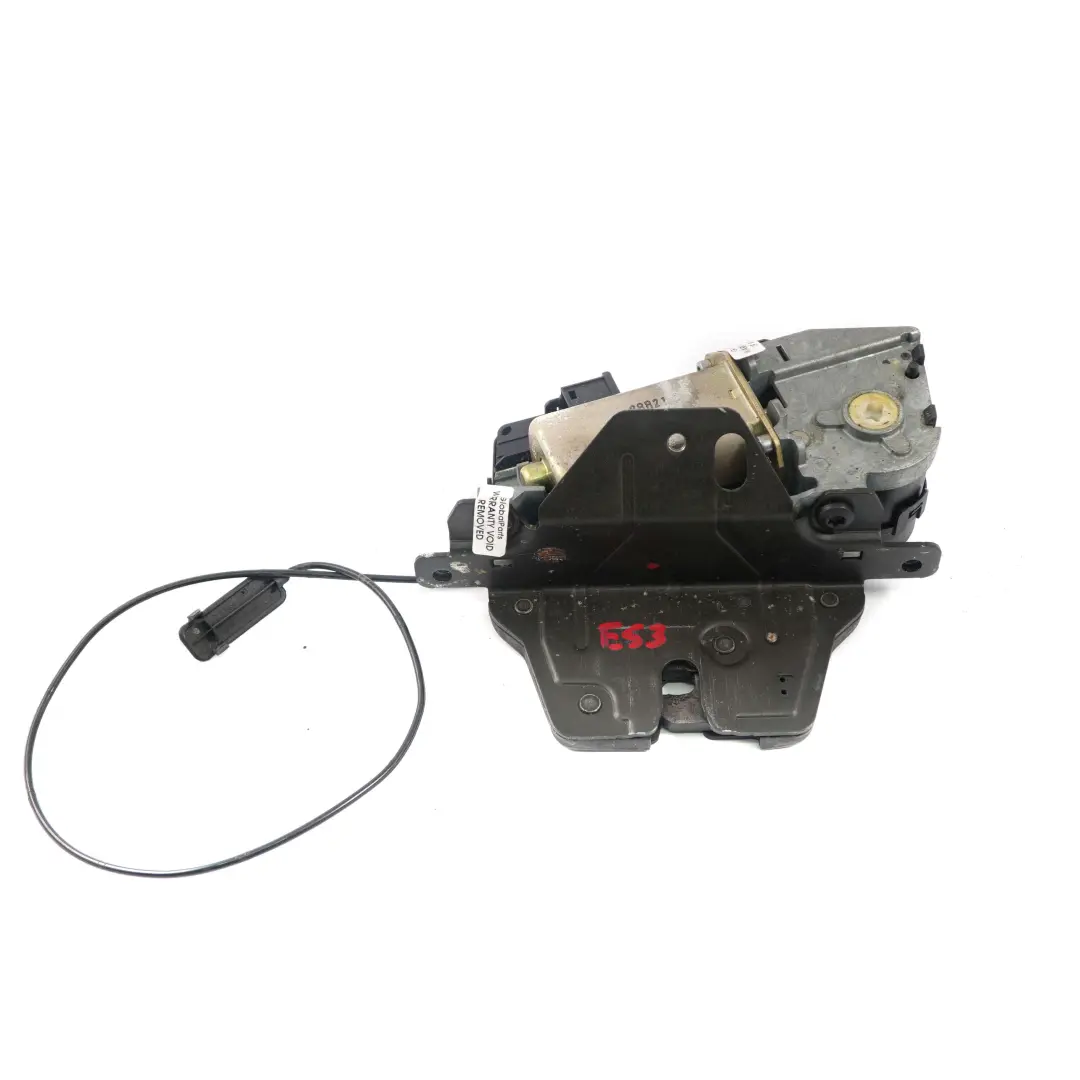 Servo Lock Upper Trunk Lid Catch Latch Rear Window to BMW X5 E53 with Part number 7111008 BMW X5 E53 Servo Lock Upper Trunk Lid Catch Latch Rear Window - SKU 7111008 - Part number 7111008