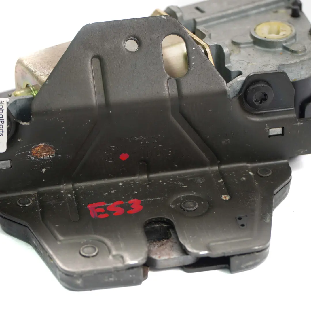 BMW X5 E53 Servo Cierre Tapa Tronco Superior Pestillo Ventana Trasera - SKU 7111008 - Número de pieza 7111008