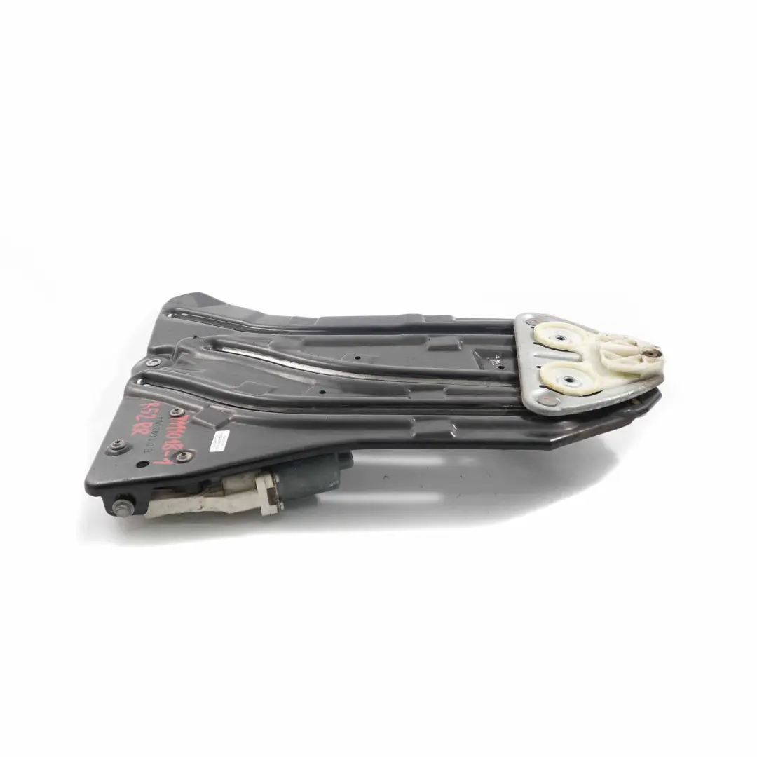 Podnośnik Mechanizm Szyby Prawy Tył do MINI R52 R57 o numerze 7111018 MINI R52 R57 Podnośnik Mechanizm Szyby Prawy Tył - SKU 7111018-1 - Numer Części 7111018