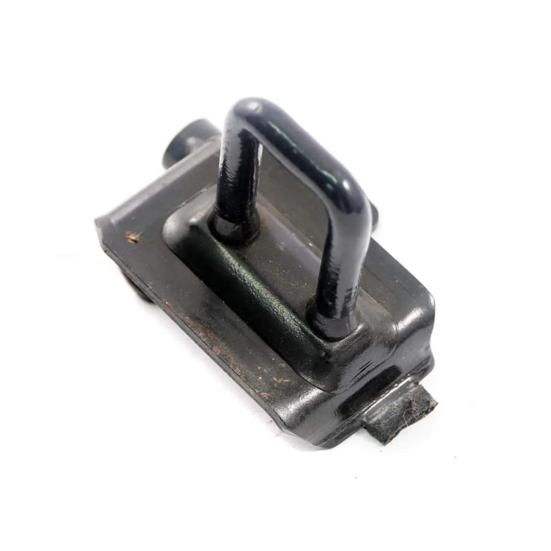 Zaczep zamek siedzenia prawy tył do MINI Cabrio R52 o numerze 7111056 MINI Cabrio R52 Zaczep zamek siedzenia prawy tył - SKU 7111056 - Numer Części 7111056