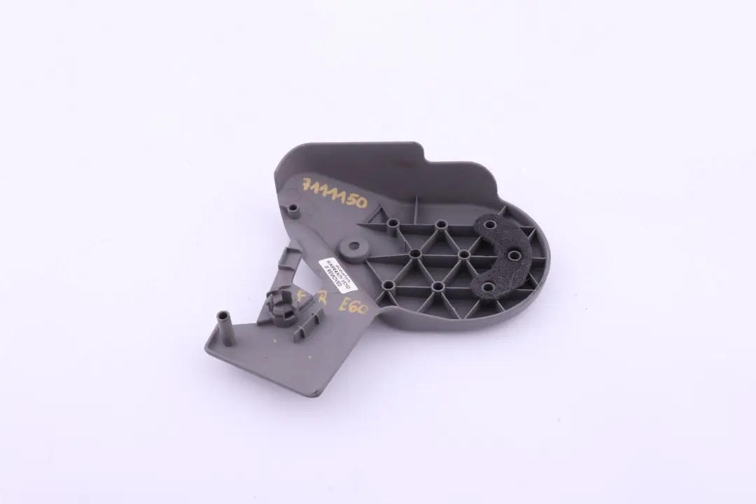 Garniture De Siège Avant Droite Gris pour BMW E60 E61 à propos du numéro de pièce 7111150 BMW E60 E61 Garniture De Siège Avant Droite Gris - SKU 7111150 - Numéro de pièce 7111150