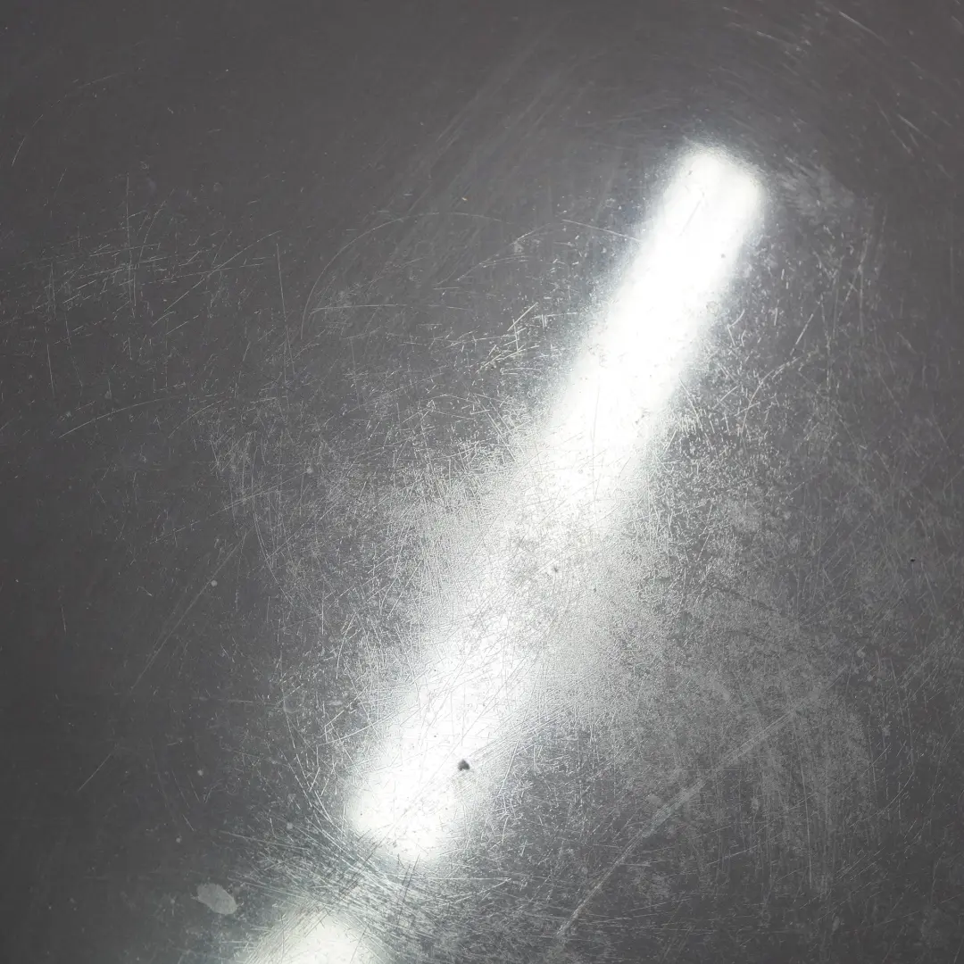 Maska Pokrywa Silnika Schwarz 2 - 668 do BMW E60 E61 o numerze 7111385 BMW E60 E61 Maska Pokrywa Silnika Schwarz 2 - 668 - SKU 7111385-SCH1 - Numer Części 7111385