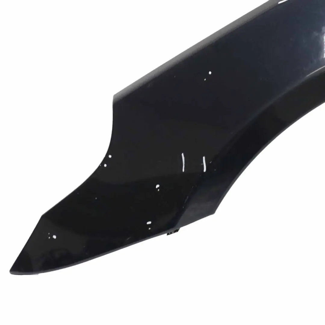 Błotnik Lewy Przedni Carbonschwarz 416 do BMW E60 E61 o numerze 7111429 BMW E60 E61 Błotnik Lewy Przedni Carbonschwarz 416 - SKU 7111429-CAR4 - Numer Części 7111429