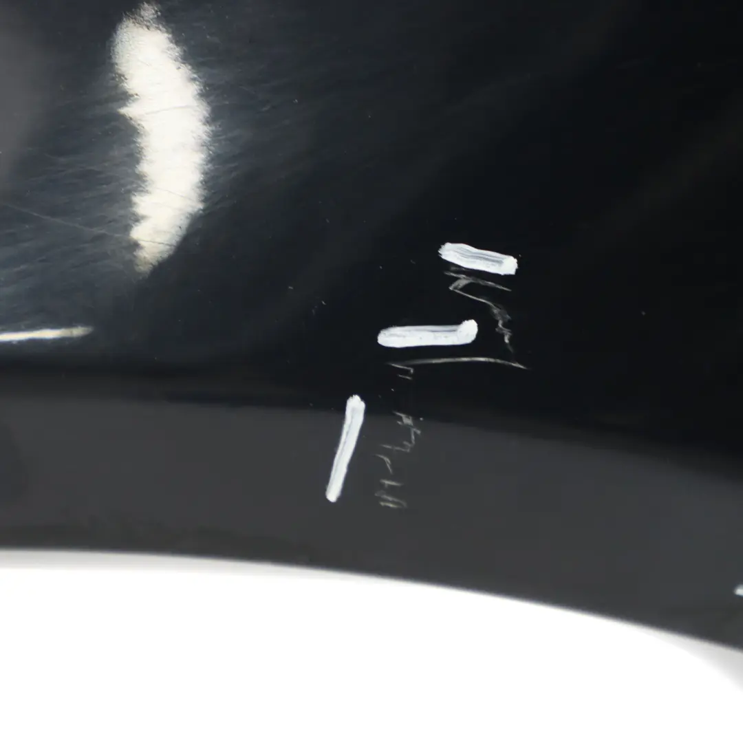 Panel de ala Delantero Izquierdo Carbonschwarz Negro - 416 para BMW E60 E61 con número de pieza 7111429 BMW E60 E61 Panel de ala Delantero Izquierdo Carbonschwarz Negro - 416 - SKU 7111429-CAR6 - Número de pieza 7111429