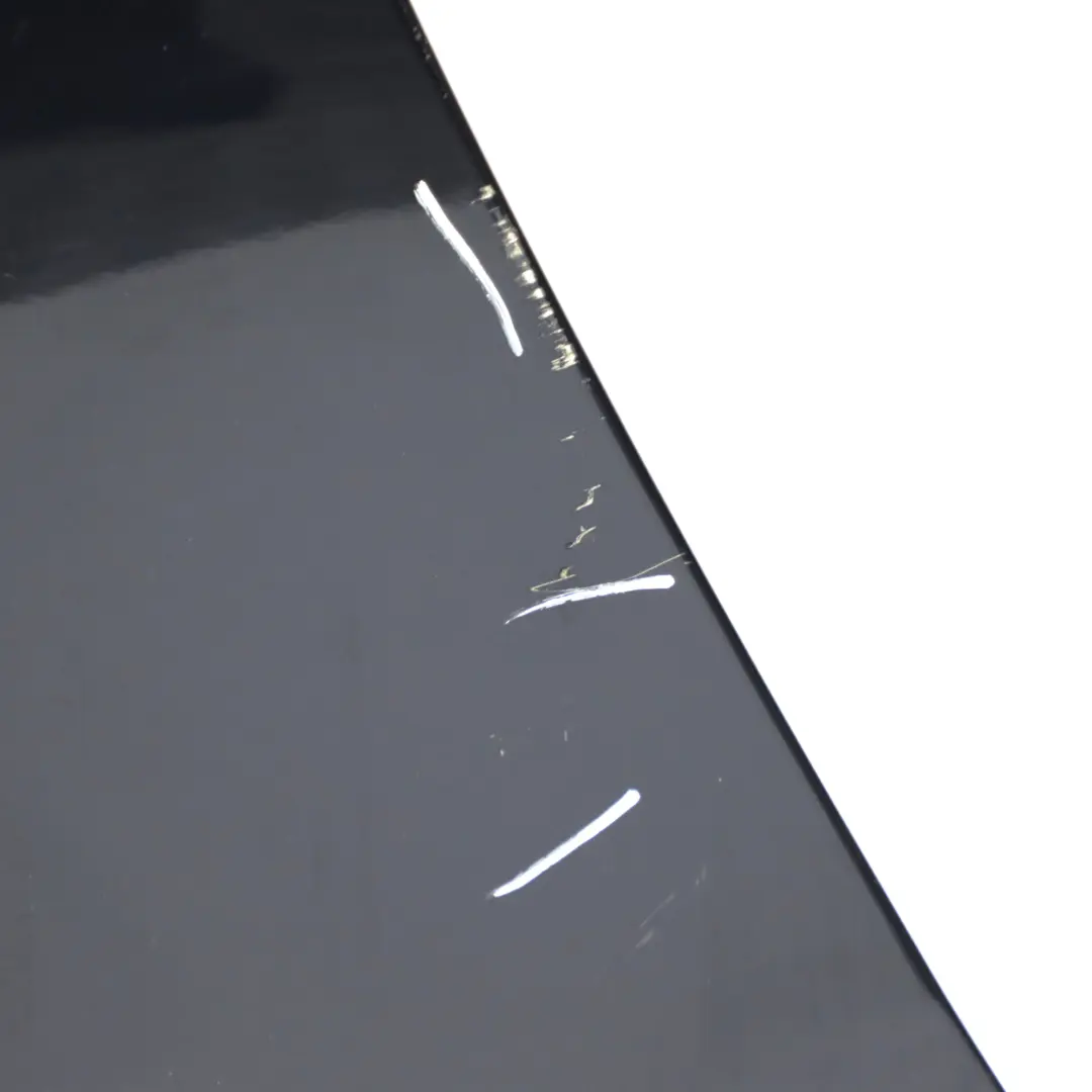 Błotnik Lewy Przedni Monacoblau - A35 do BMW E60 E61 o numerze 7111429 BMW E60 E61 Błotnik Lewy Przedni Monacoblau - A35 - SKU 7111429-MB3 - Numer Części 7111429