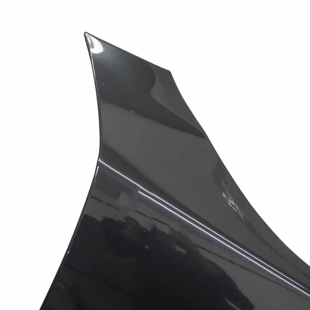 BMW E60 Panel Lateral Guardabarros Delantero Derecho Negro Zafiro Metalico 475 - SKU 7111430-BS5 - Número de pieza 7111430